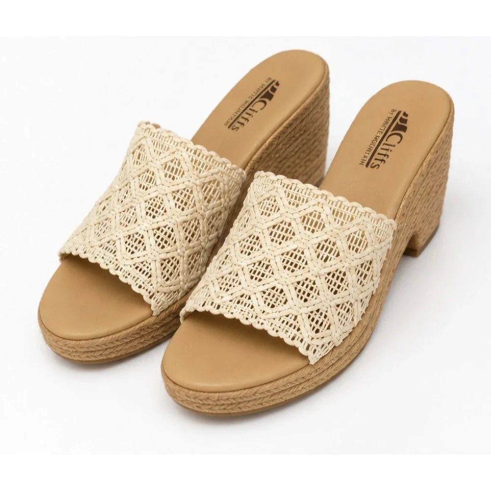 CLIFFS BY WHITE MOUNTAIN Cream Woven Espadrille Wedge Slide Sandals Size 10